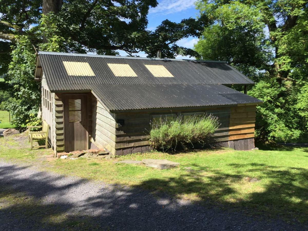 Вилла Faraway Follies Llandegla Экстерьер фото